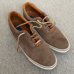 Vintage Men's Brown Suede Keds